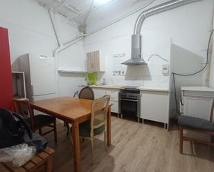 Cuina de Local en venda en Sant Adrià de Besòs amb Aire condicionat