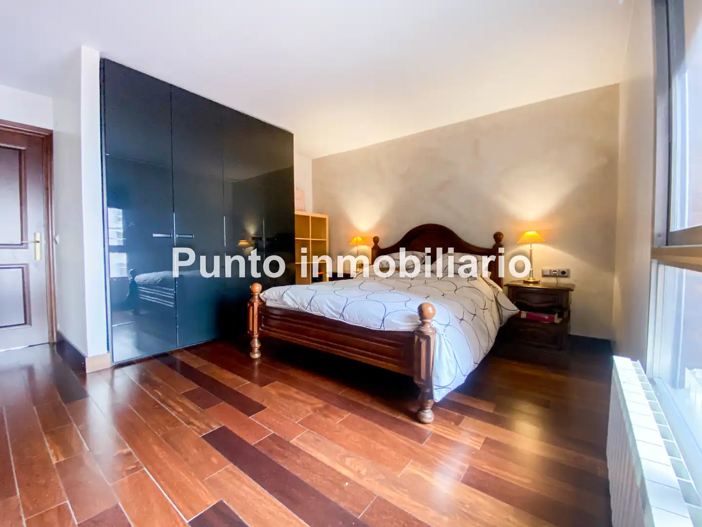 Piso en venta en Valladolid con Aire acondicionado, Calefacción y Parquet