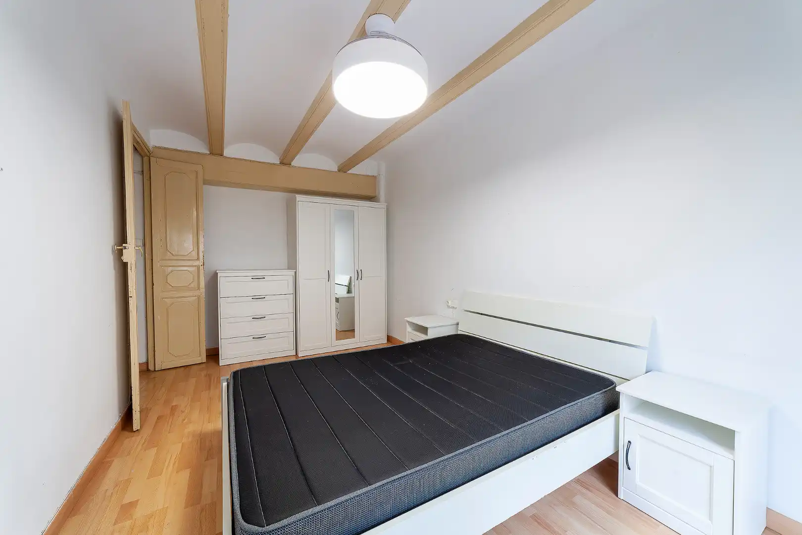 Habitación de Piso en venta en Valencia con Aire acondicionado, Terraza y Amueblado