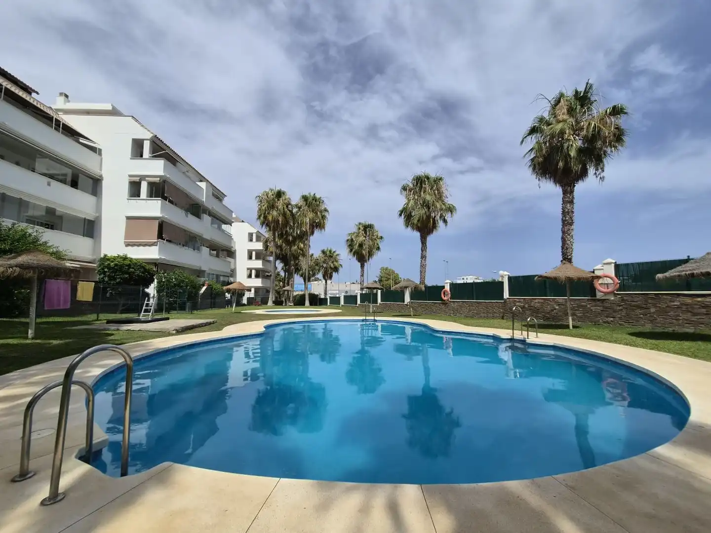 Swimming pool of Flat for sale in Torremolinos  with Air Conditioner, Heating and Terrace