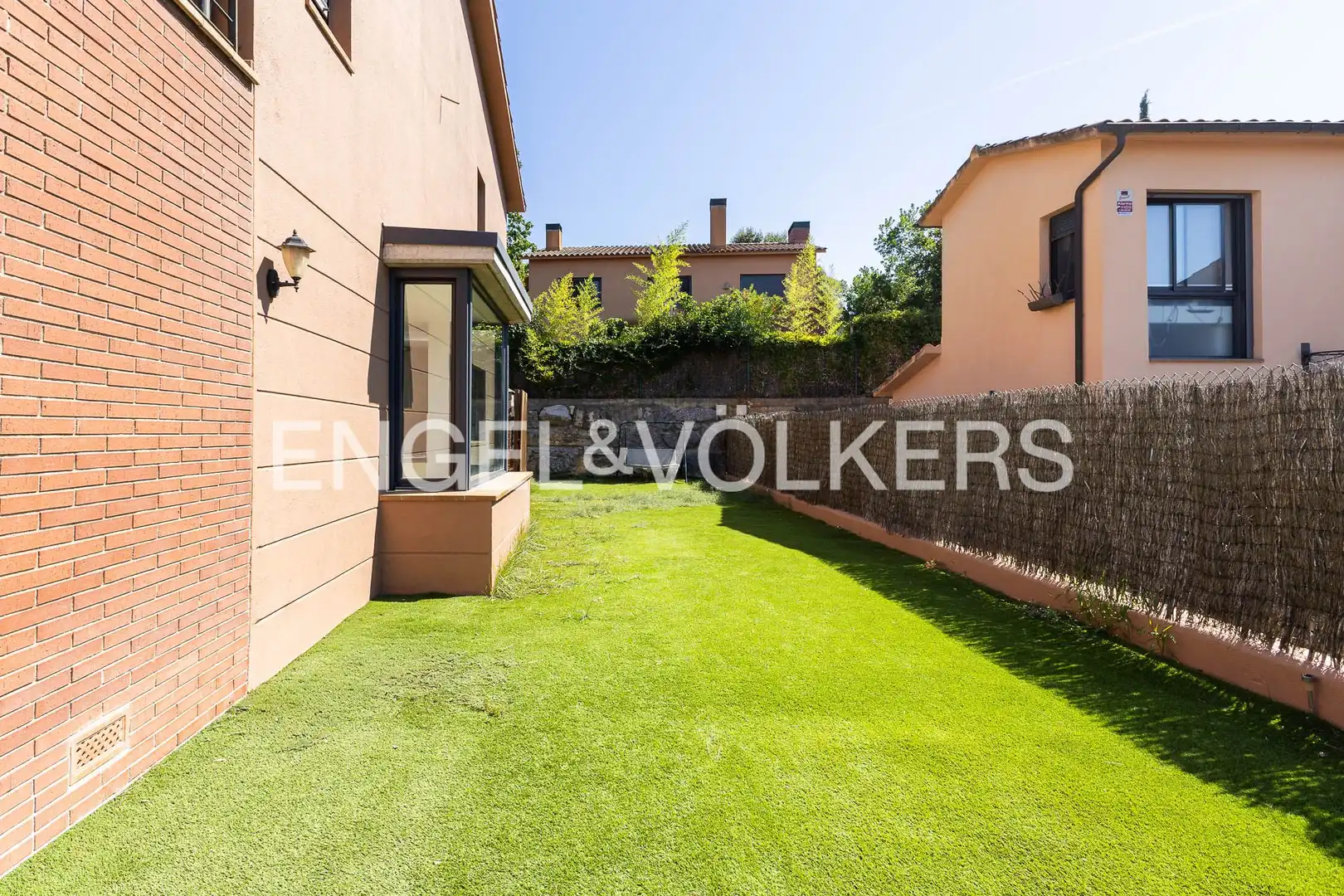 Casa amb terrassa en venda a La Roca del Vallès, imagen 4