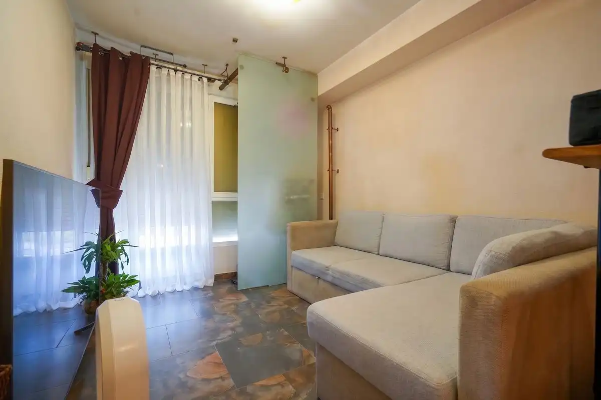 Sala d'estar de Planta baixa en venda en Madrid amb Calefacció