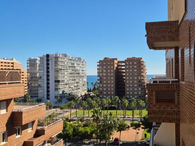 Piso en Venta en Avenida Central, 22 en Costa Marfil