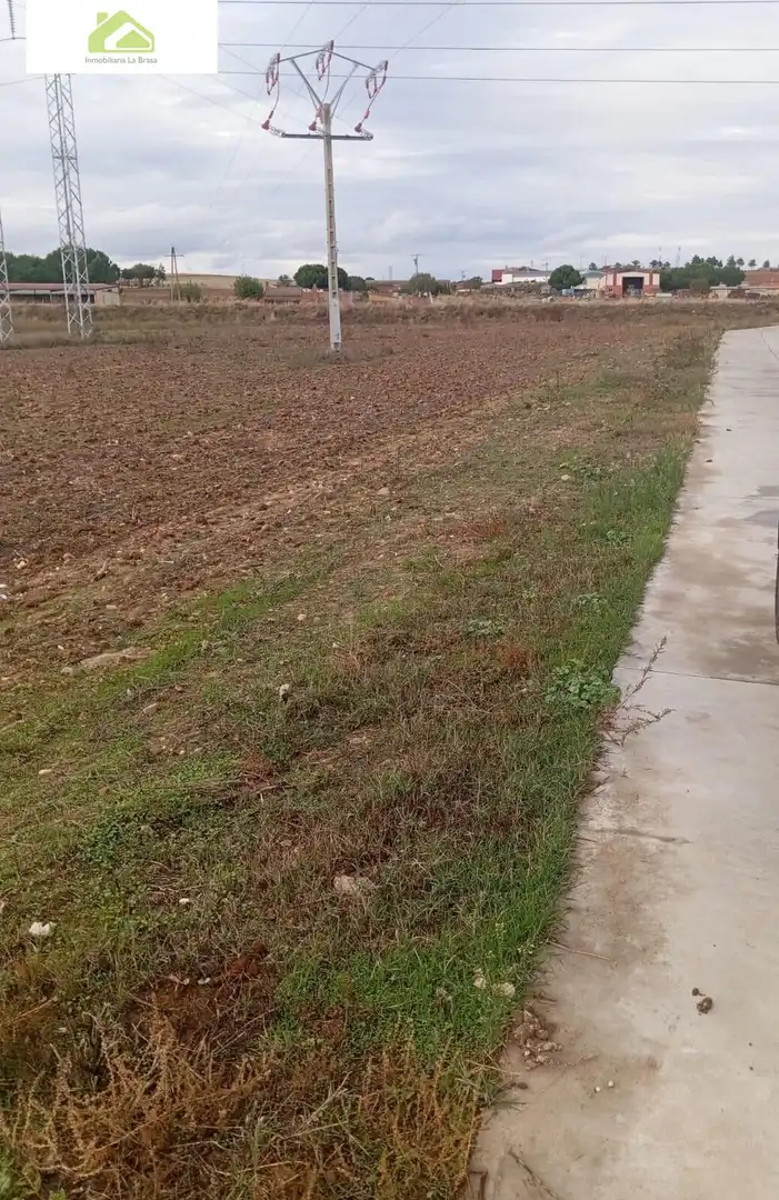 Terrenys i solars en venda a Coreses, imagen 5