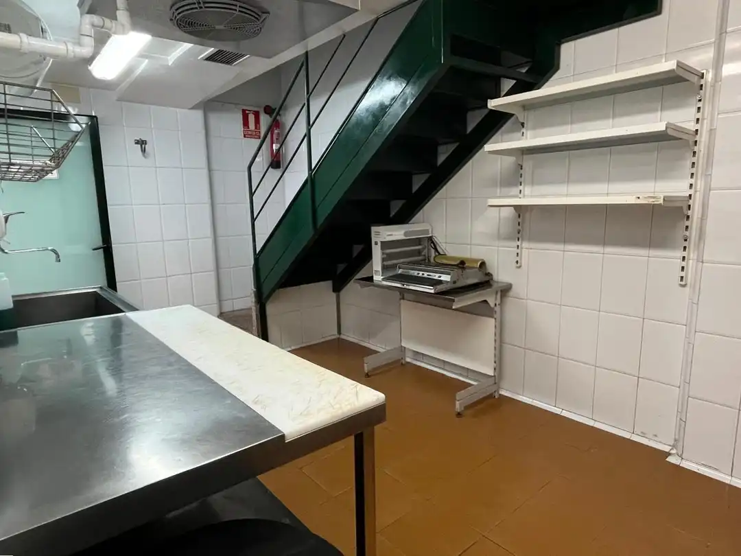 Cuina de Local en venda en  Pamplona / Iruña