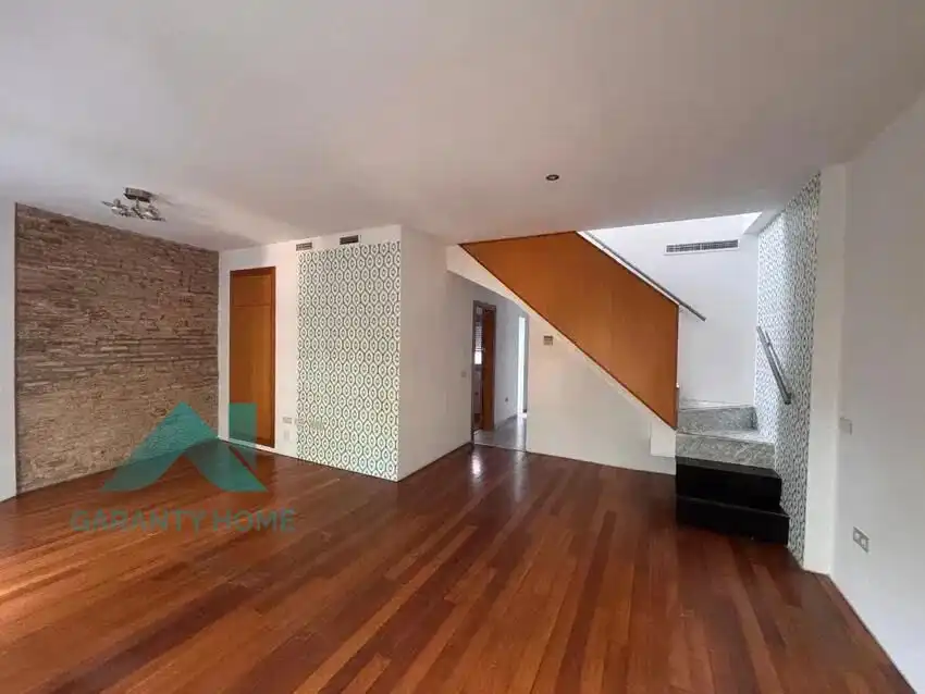 Duplex with lift for sale in Casco Antiguo, imagen 7