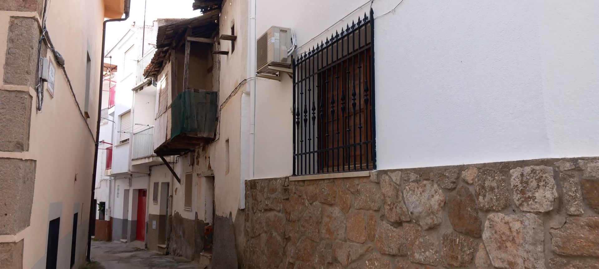 Vista exterior de Casa o xalet en venda en Arroyomolinos de la Vera