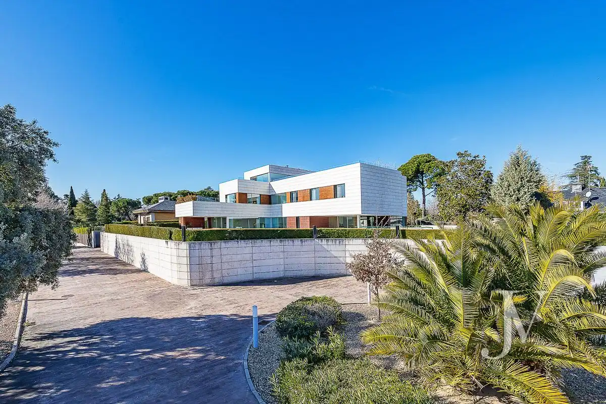 Exterior view of Houses for sale in Madrid  with Air Conditioner, Heating and Private garden