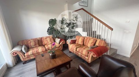 Foto 2 de Casa adosada en venta en Marcos Viñals, Barriada Yagüe, Burgos Capital