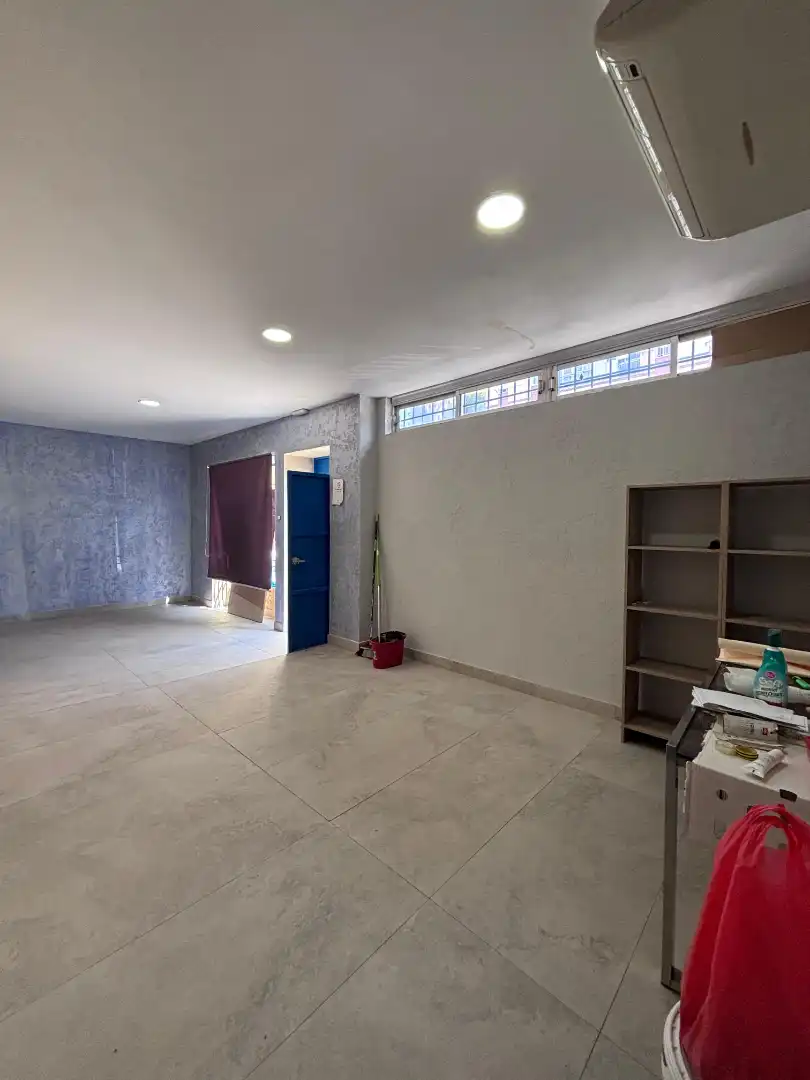 Local comercial en venda a Calle Drago, imagen 2