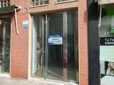 Local comercial de lloguer a Calle Granja de San Javier 3