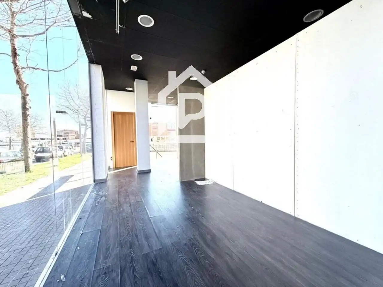 Local comercial en venta en Salvador Dalí i Domènech, imagen 23