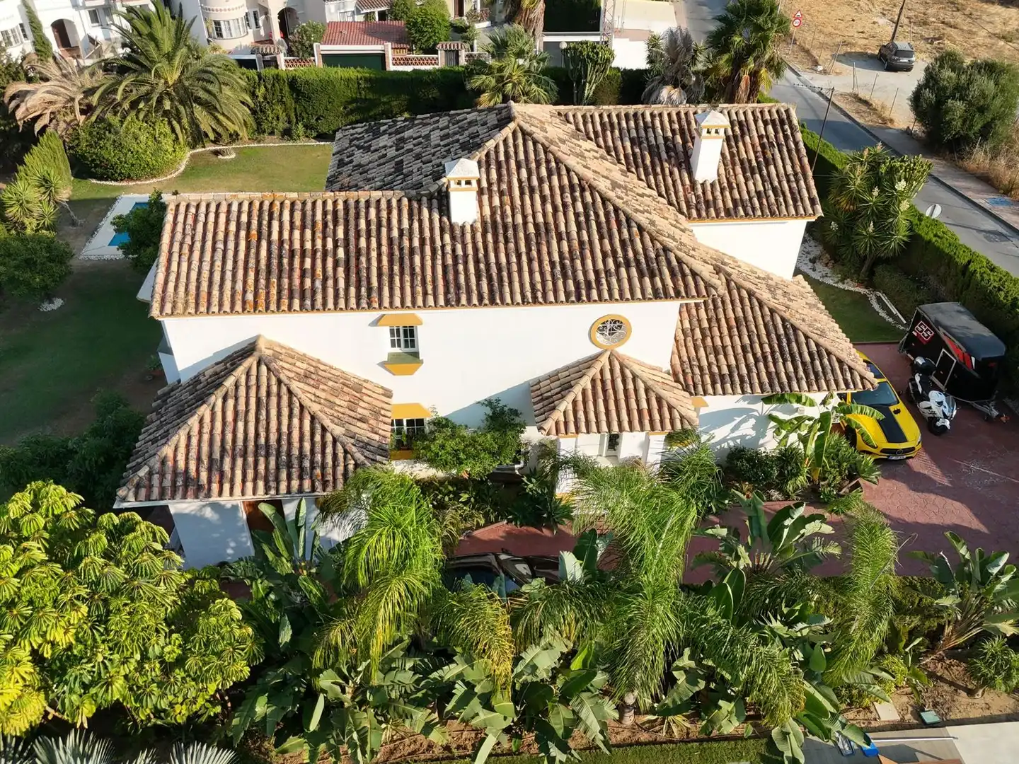 Villa mit Pool zum Verkauf in San Pedro de Alcántara
