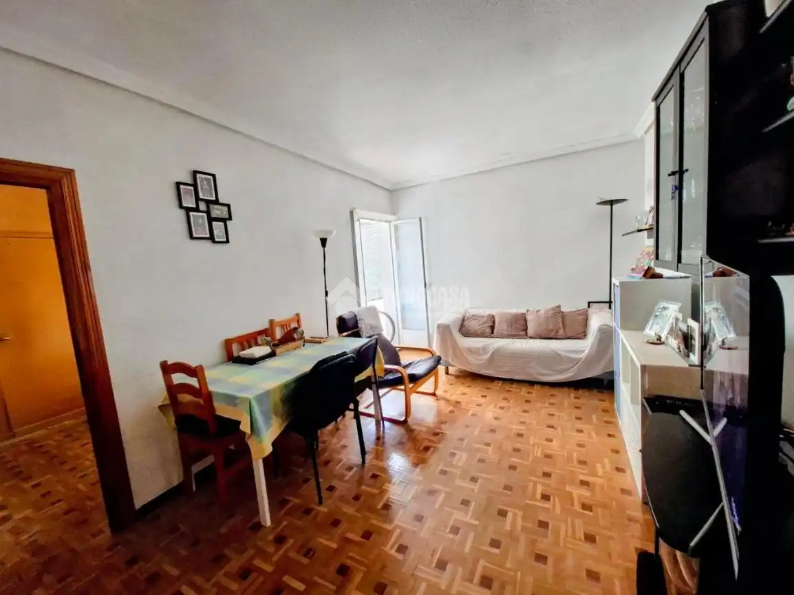 Piso en venta en Ciudad Lineal, imagen 2