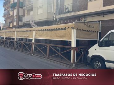 Local comercial en traspaso en Calle Luis Galiana 2