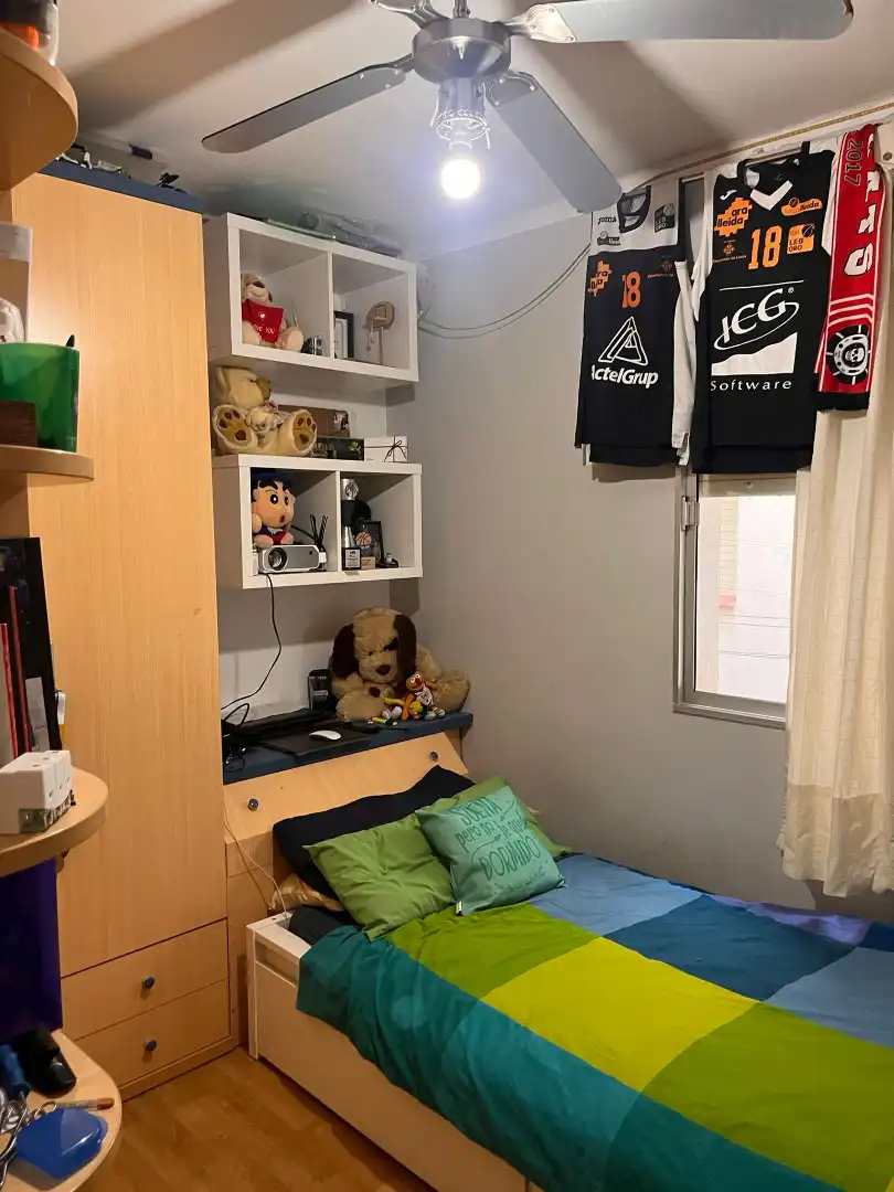 Habitación de Piso en venta en Lleida con Calefacción, Parquet y Amueblado