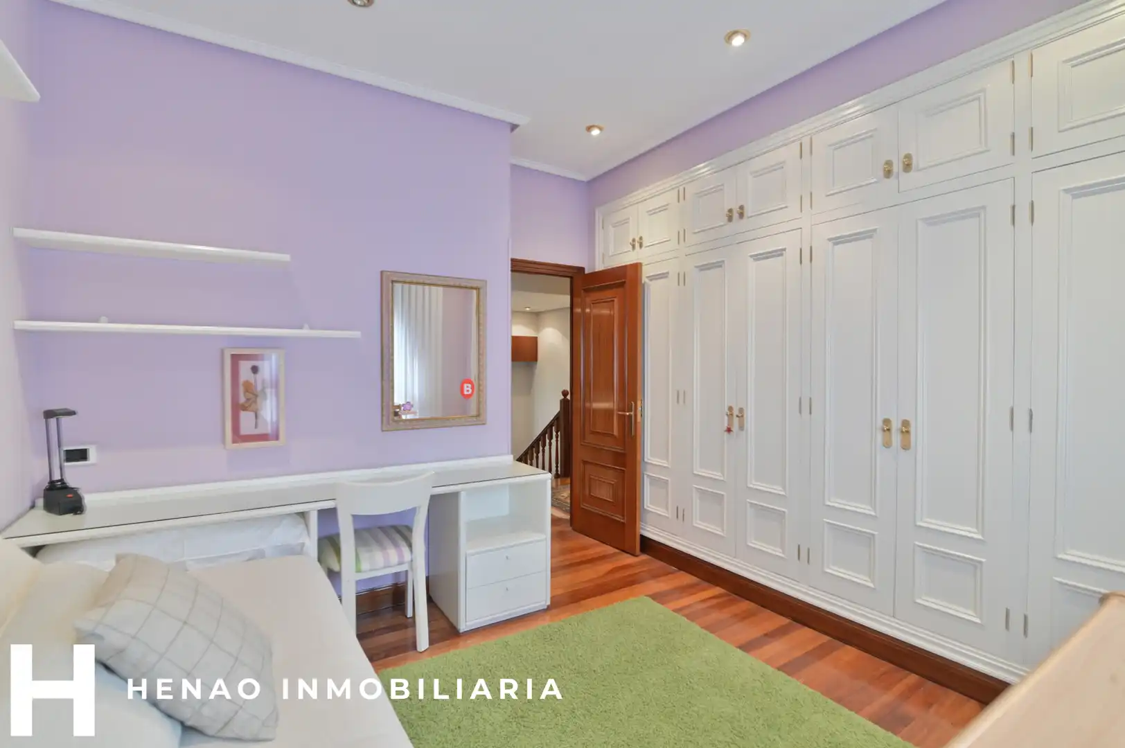Bedroom of Flat for sale in Bilbao   with Heating, Parquet flooring and Terrace