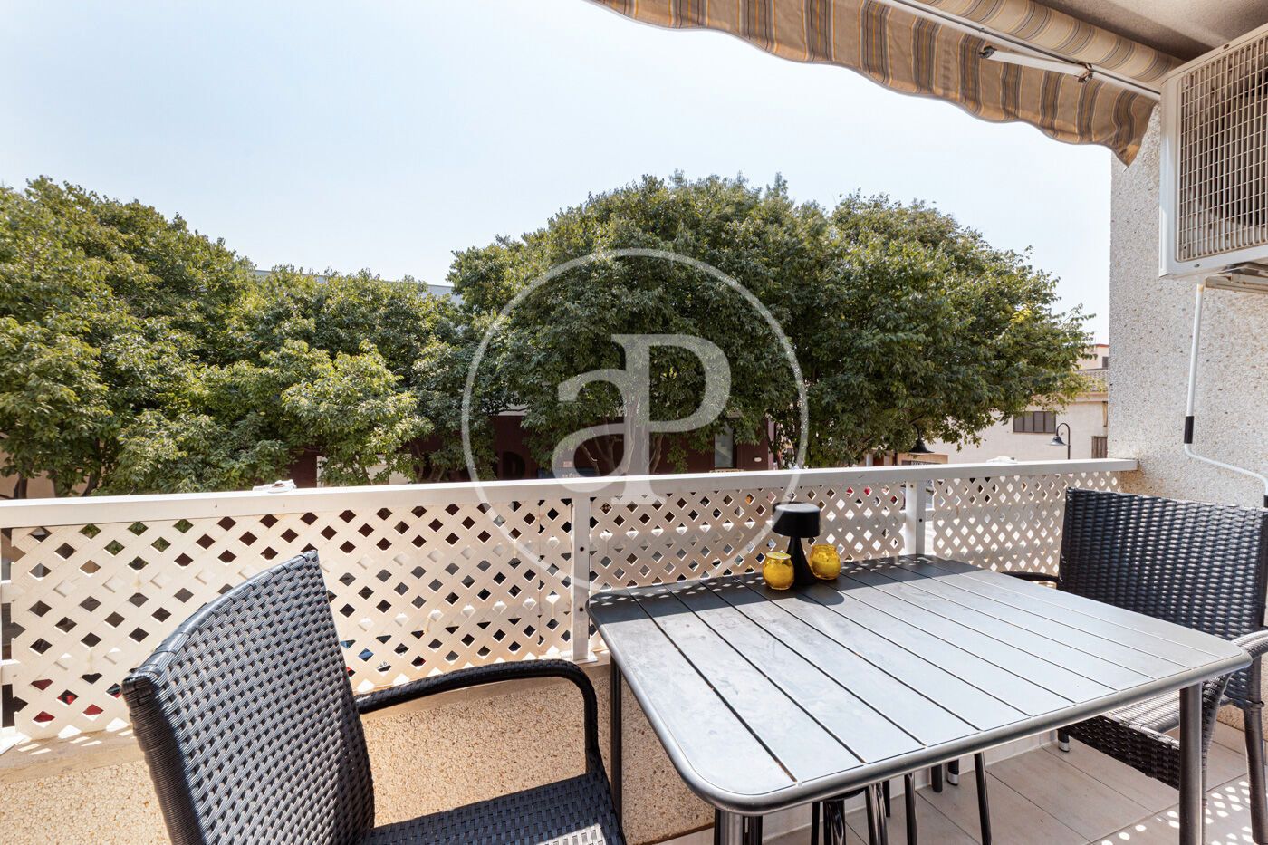 Terrassa de Pis de lloguer en  Palma de Mallorca amb Aire condicionat, Calefacció i Moblat