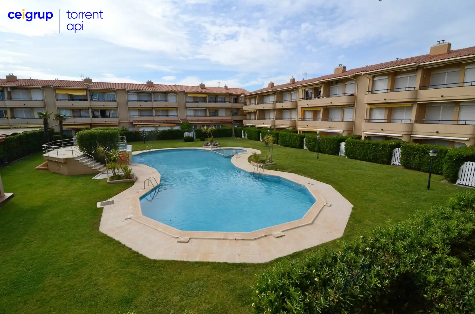 Swimming pool of Flat for sale in L'Estartit  with Terrace, Swimming Pool and Furnished