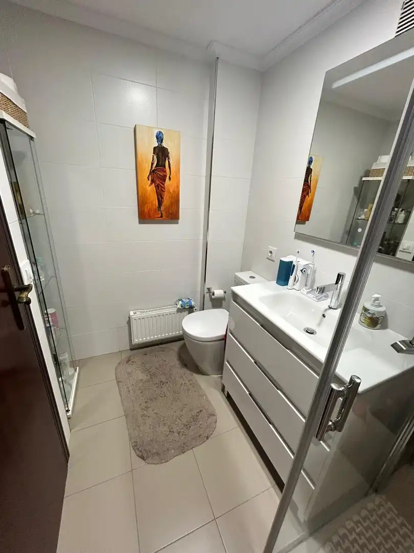 Baño de Apartamento de alquiler en Vigo  con Trastero