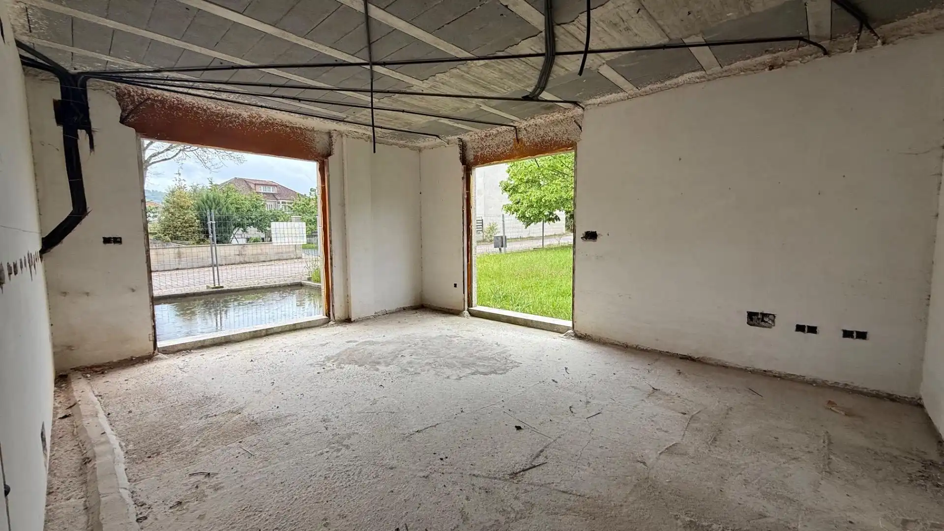 Casa adosada en venta en Allariz con Calefacción, Jardín privado y Terraza