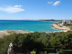 Außenansicht von Maisonette zur Miete in Torredembarra mit Klimaanlage, Heizung und Terrasse