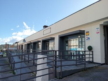 Locale commerciale in vendita a Calle Piamonte 2