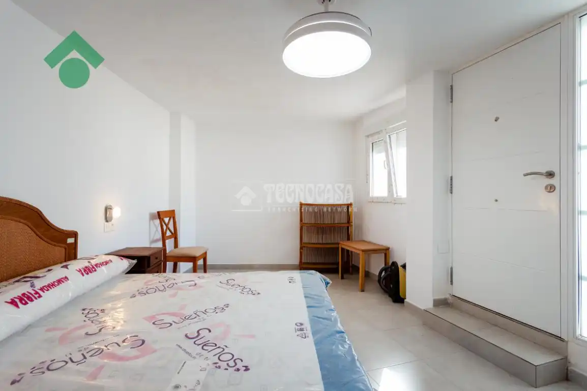 Bedroom of Detached homes for sale in Almuñécar  with Furnished
