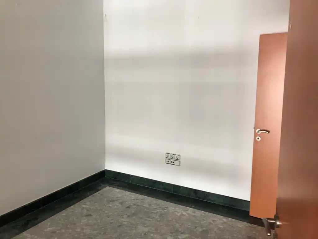 Local comercial en venda a Sur, imagen 4