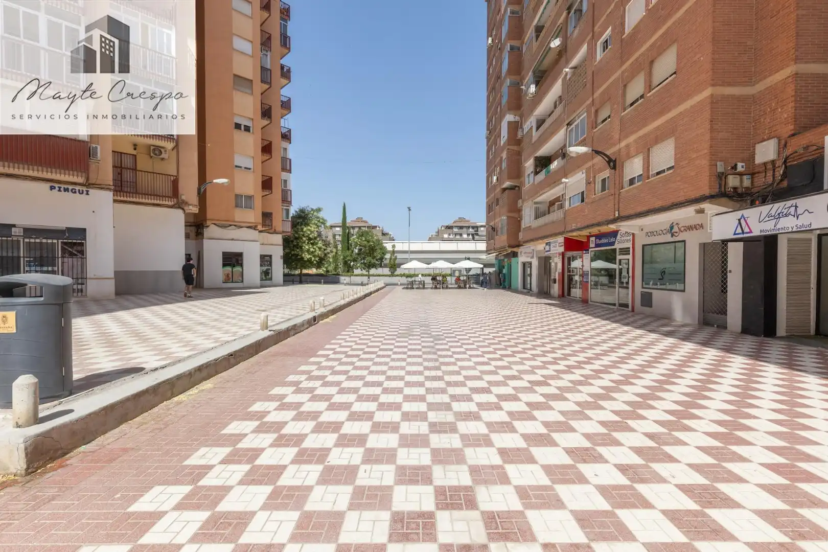 Vista exterior de Piso en venta en Granada con Terraza, Amueblado y Balcón