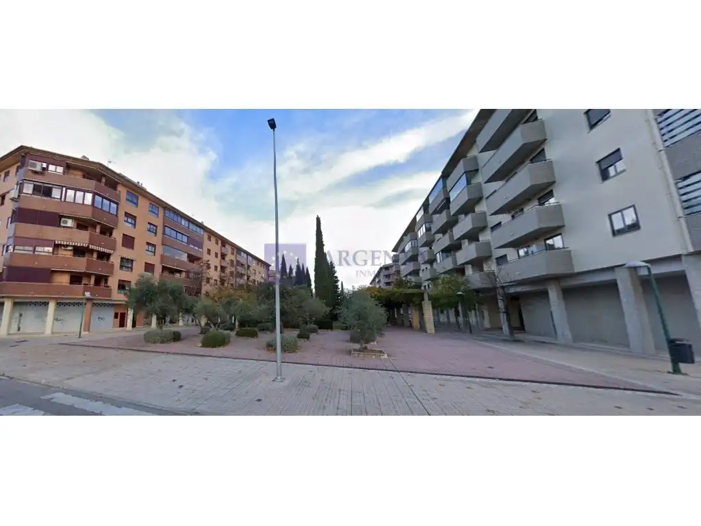Local comercial en venda a Calle Jerusalen