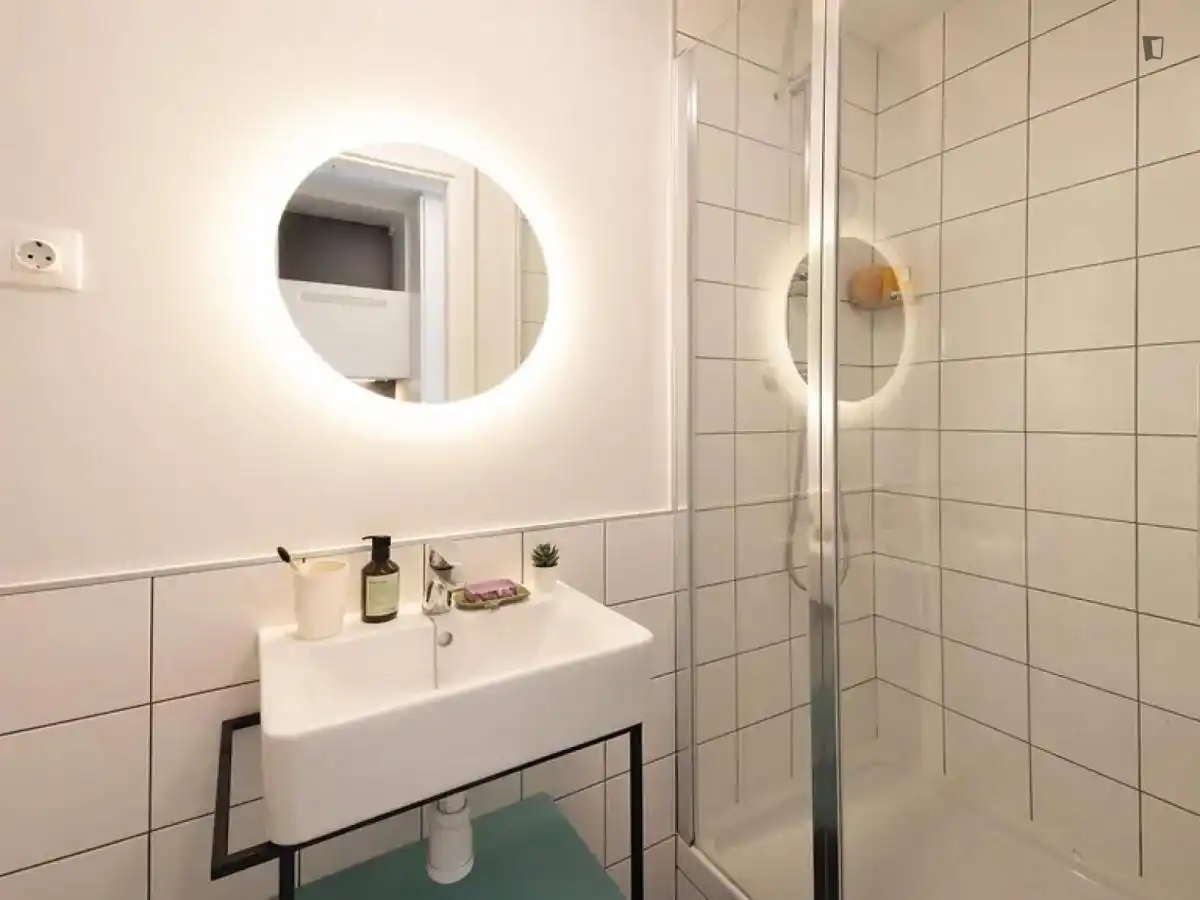 Bathroom of Flat for rent in Barcelona  with Air Conditioner, Furnished and Internet