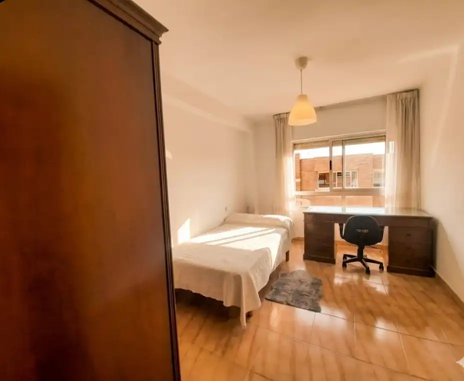 Schlafzimmer von Wohnung zur untervermieten in Ponferrada mit Heizung, Möbliert und Ofen