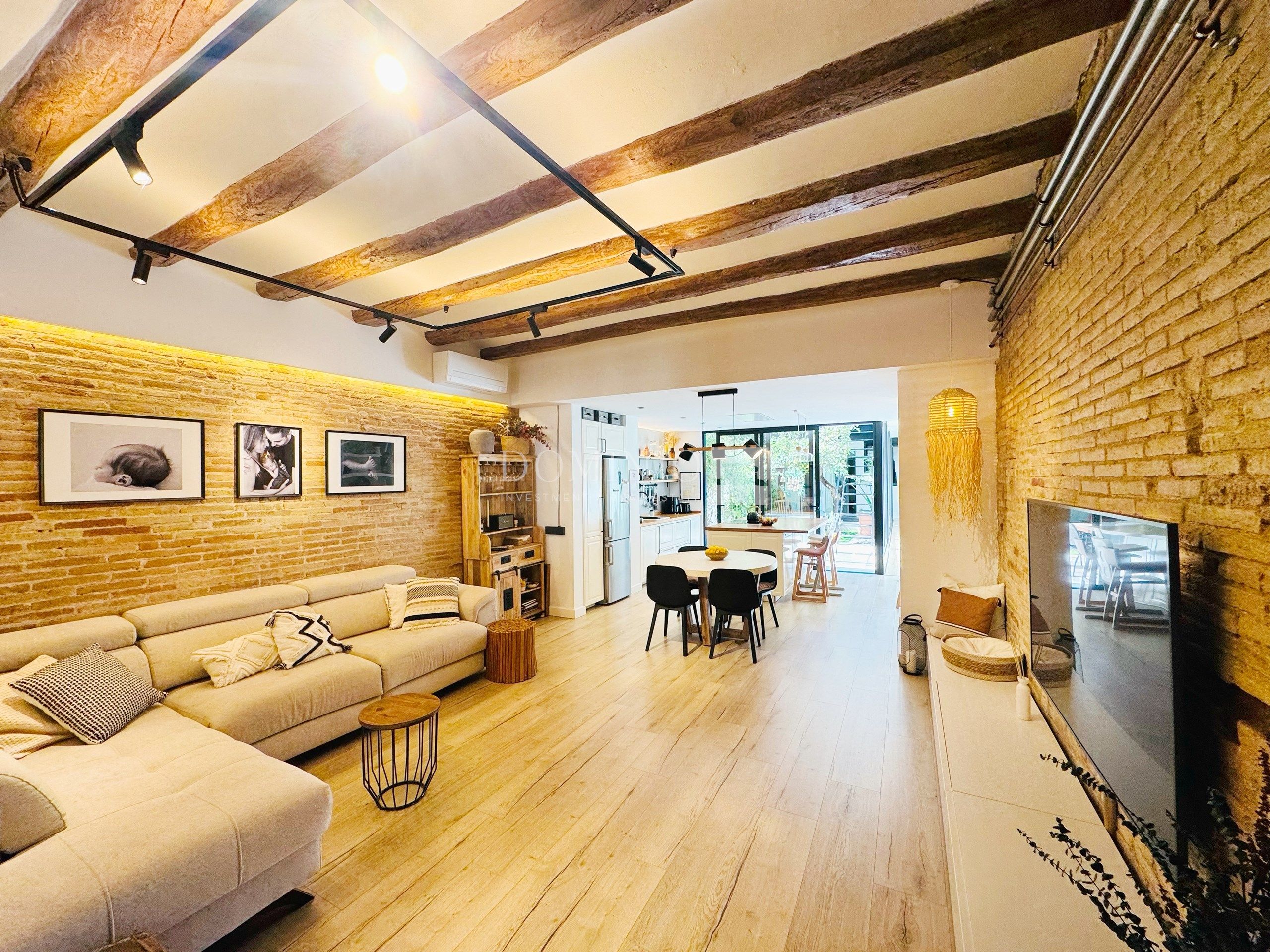 Living room of House or chalet to rent in  Barcelona Capital  with Air Conditioner, Heating and Terrace