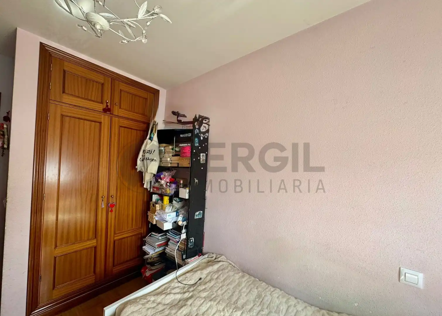 Schlafzimmer von Wohnung zum Verkauf in Palazuelos de Eresma mit Heizung, Abstellraum und Möbliert