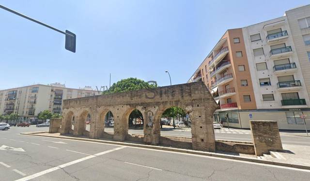 Local comercial en Alquiler en La Calzada - La Florida