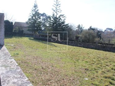 Terreno residenziale in vendita a Camos