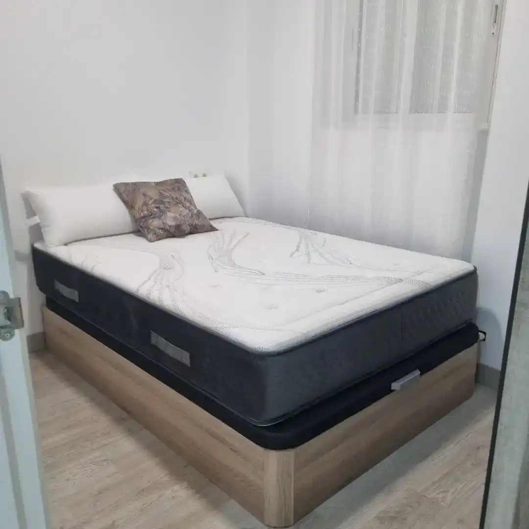 Dormitori de Casa adosada en venda en Arnedo
