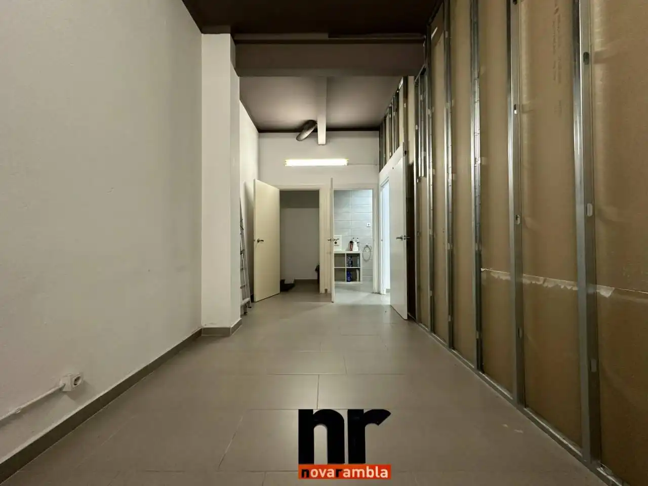 Geschaftsraum zur Miete in Calle NOU, Casc Antic