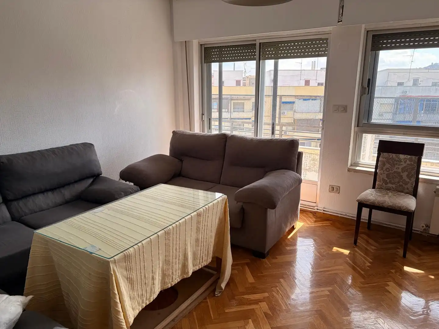 Living room of Flat for rent in Cáceres  with Heating, Terrace and Furnished