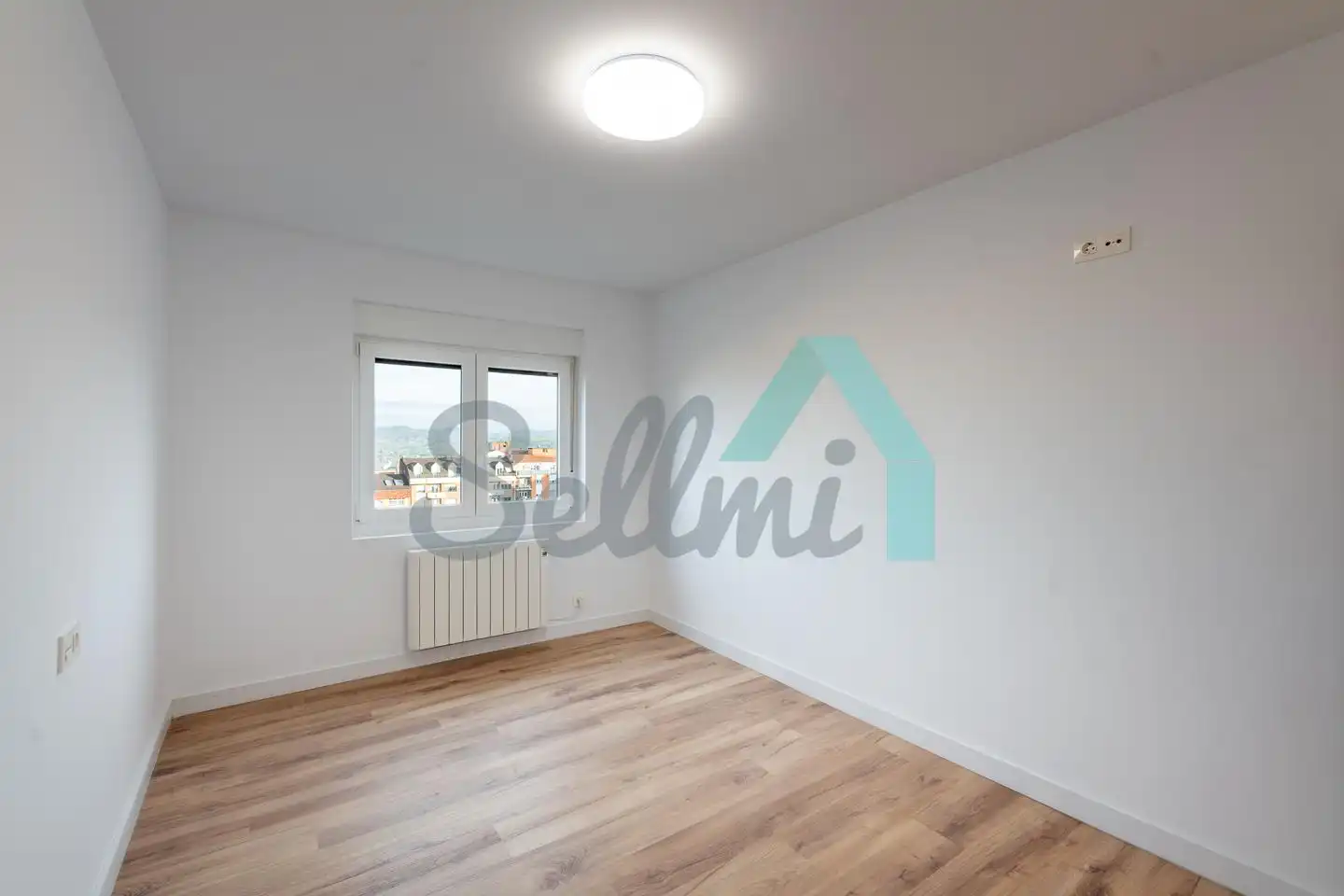 Bedroom of Flat for rent in Oviedo   with Heating and Storage room