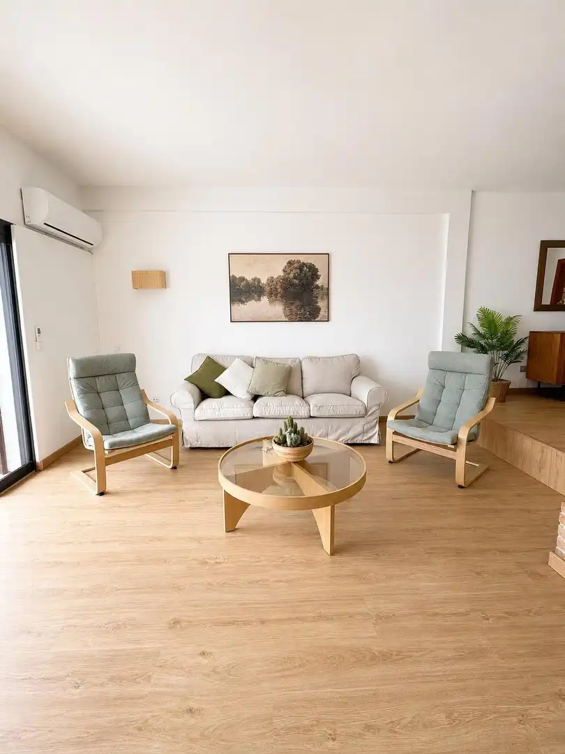 Wohnzimmer von Einfamilien-Reihenhaus zur Miete in Calvià mit Klimaanlage, Terrasse und Abstellraum