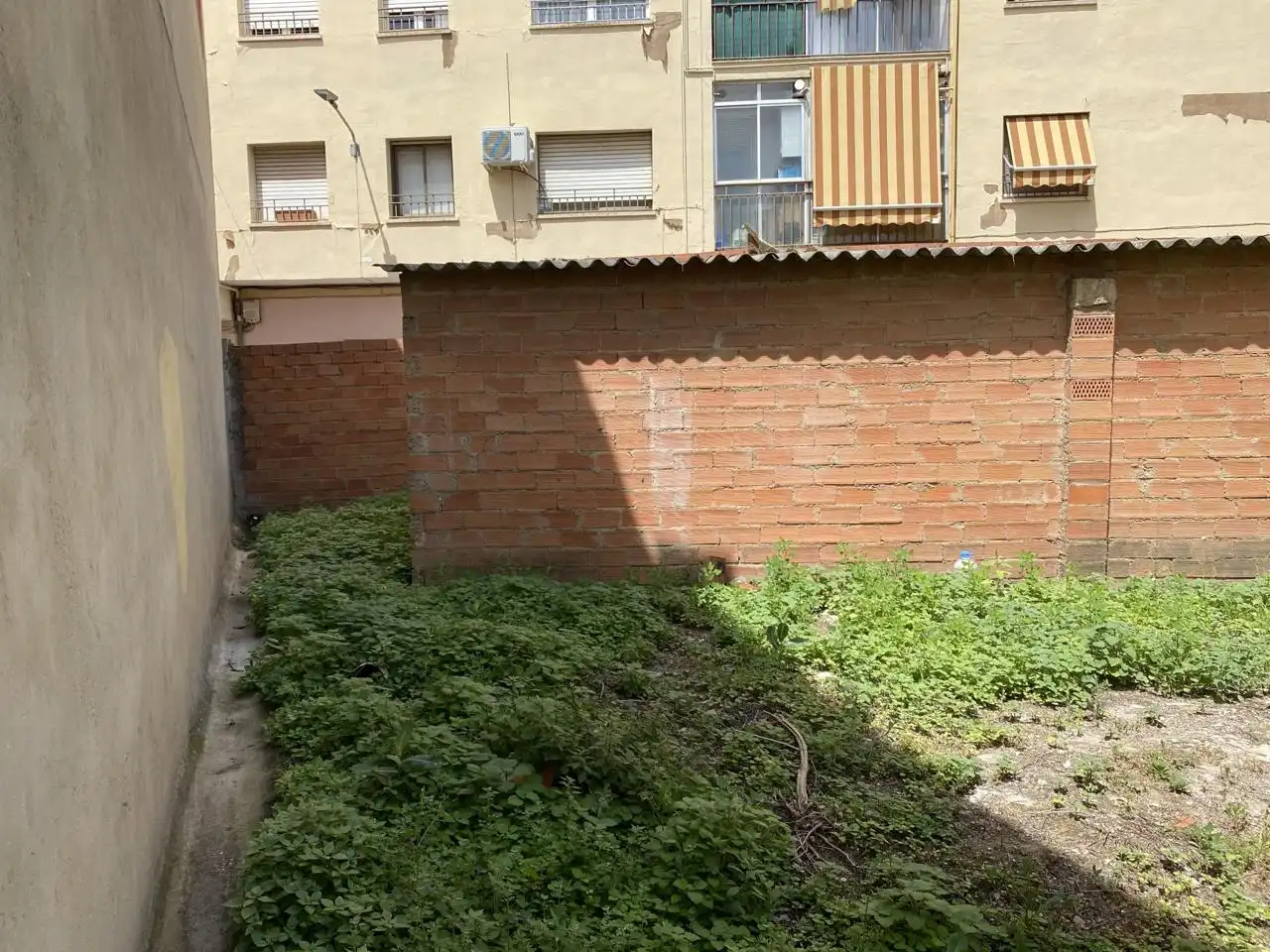 Terreni e lotti in vendita a Carrer de Monturiol, imagen 2