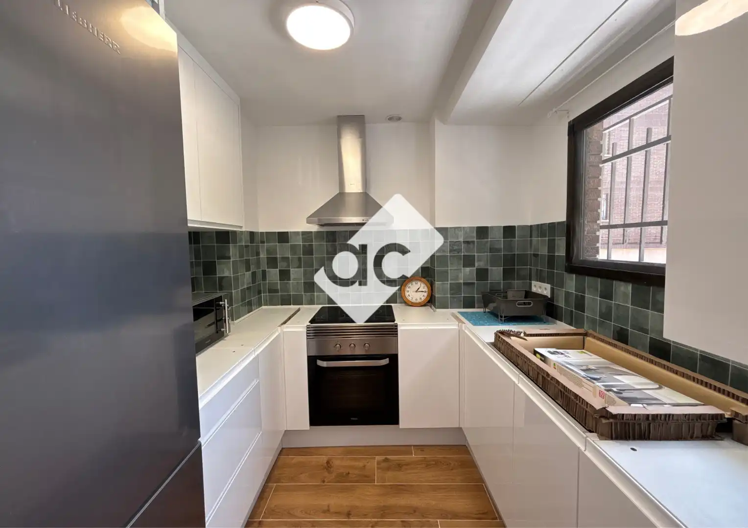 Cocina de Apartamento de alquiler en Valencia con Aire acondicionado, Calefacción y Parquet