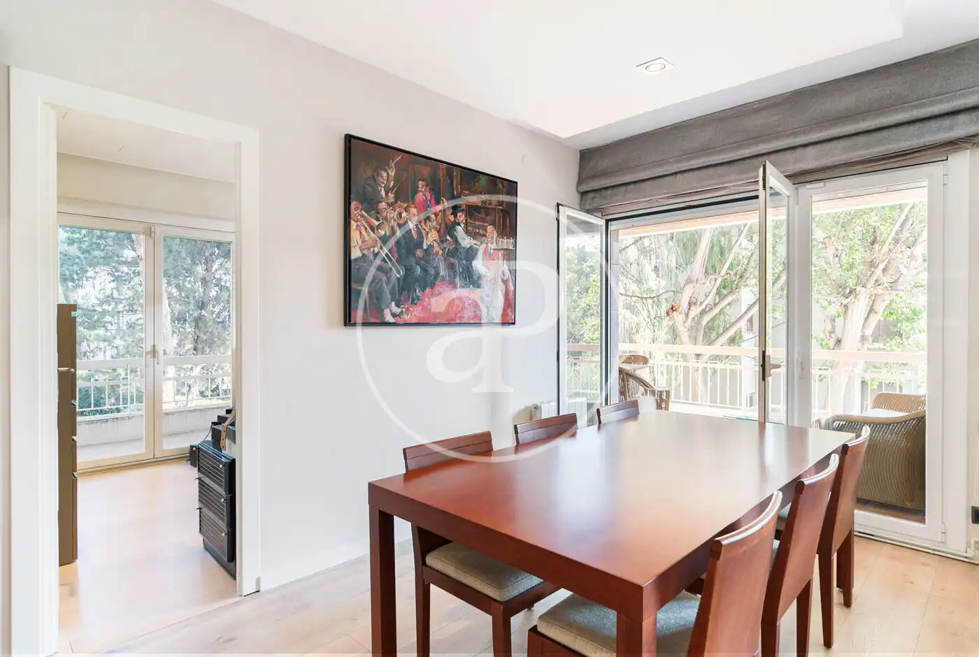 Comedor de Piso en venta en Barcelona con Calefacción, Jardín privado y Terraza