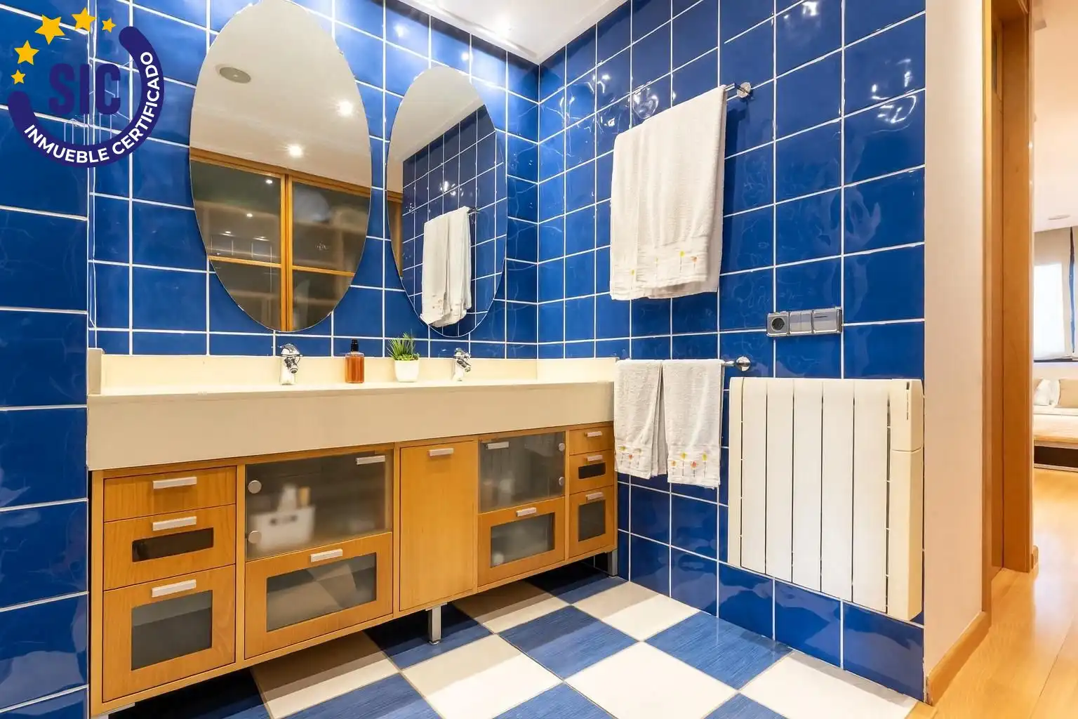Bathroom of Houses for sale in Alaquàs  with Air Conditioner, Heating and Terrace