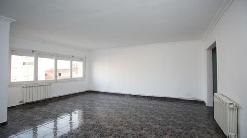 Foto 2 de Piso en venta en Calle Angel Guimera, Barri Vell, Salt