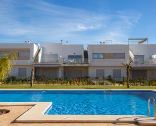 Vista exterior de Àtic en venda en Orihuela amb Aire condicionat, Calefacció i Terrassa