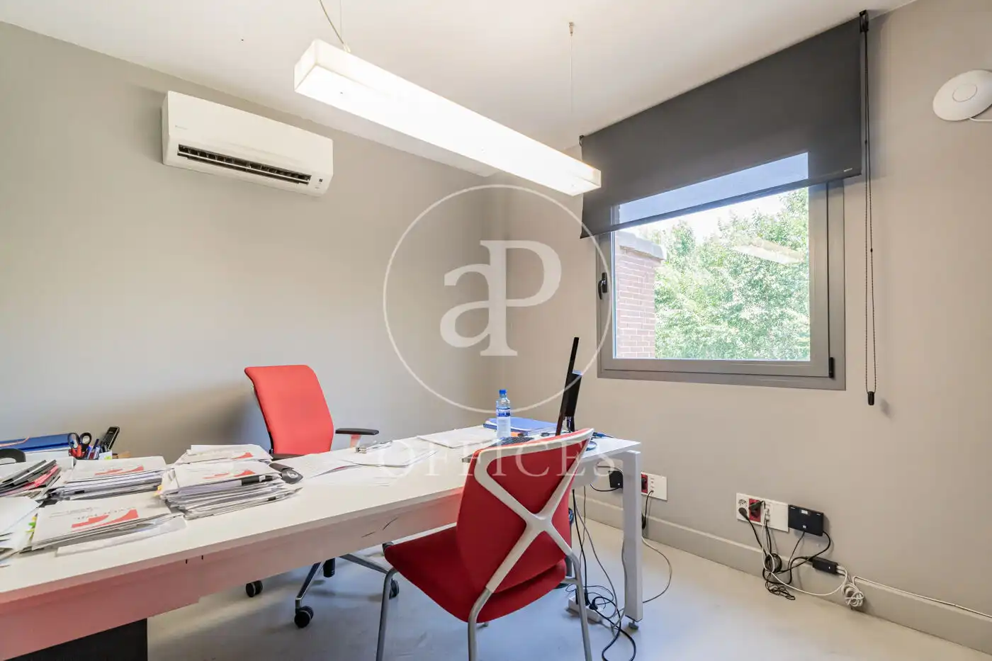 Office for rent in Madrid  with Air Conditioner
