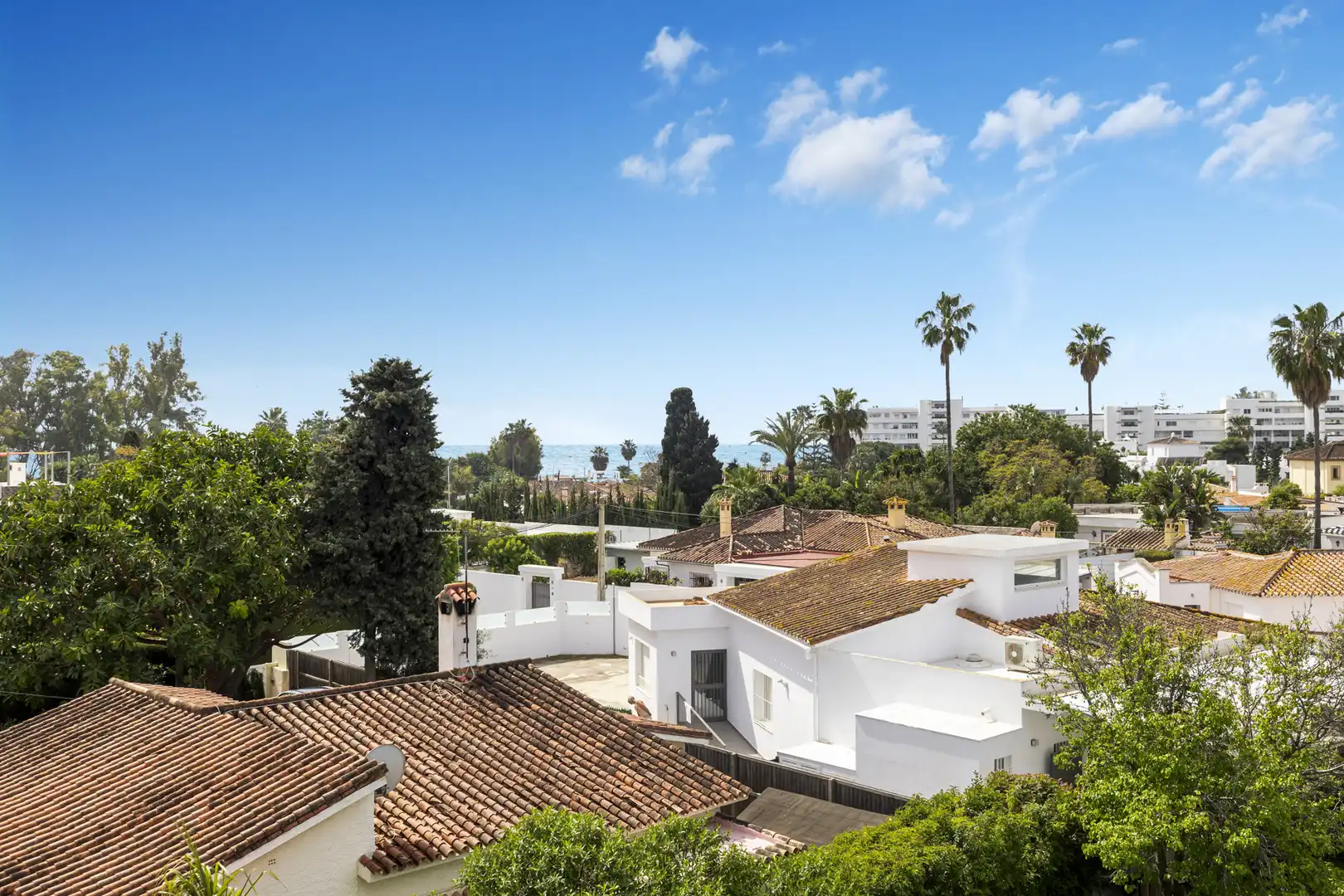 Vista exterior de Casa o chalet en venta en Marbella con Aire acondicionado, Jardín privado y Terraza